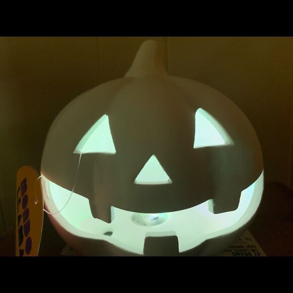 MONDO LLAMA - Lit Ceramic Pumpkin Large    - Picture 3 of 9